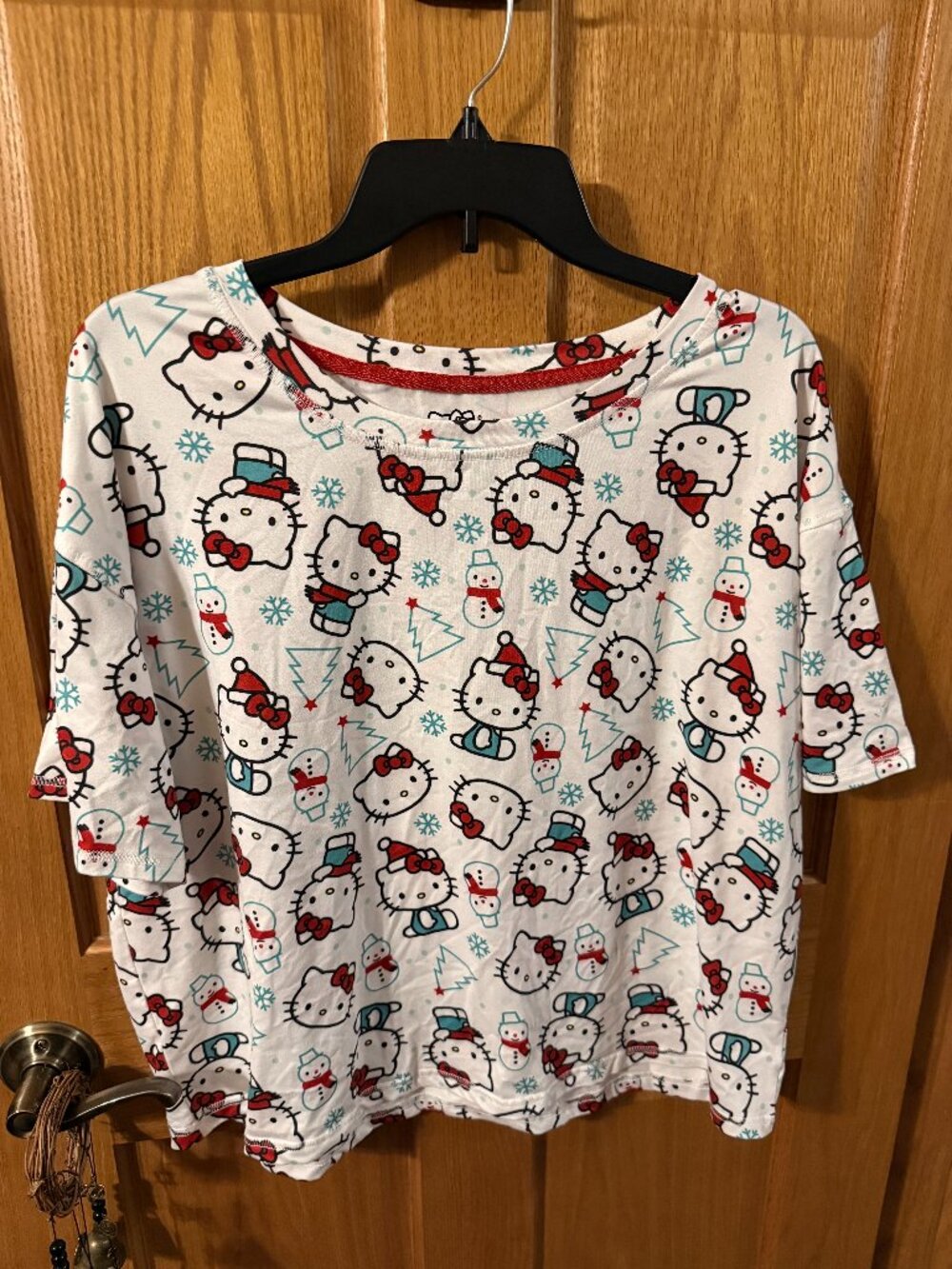 Women's Holiday Hello Kitty Pajama set